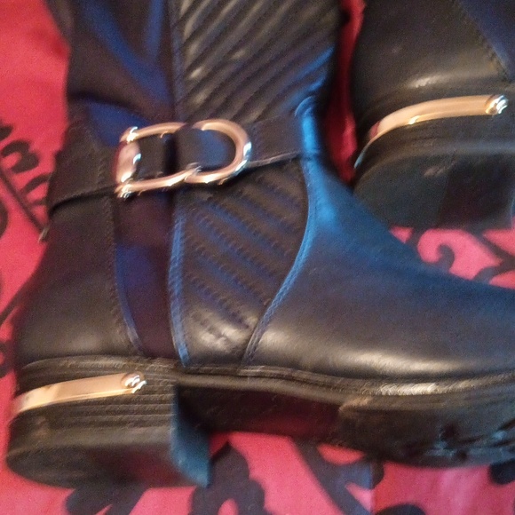 Boots - Picture 2 of 3